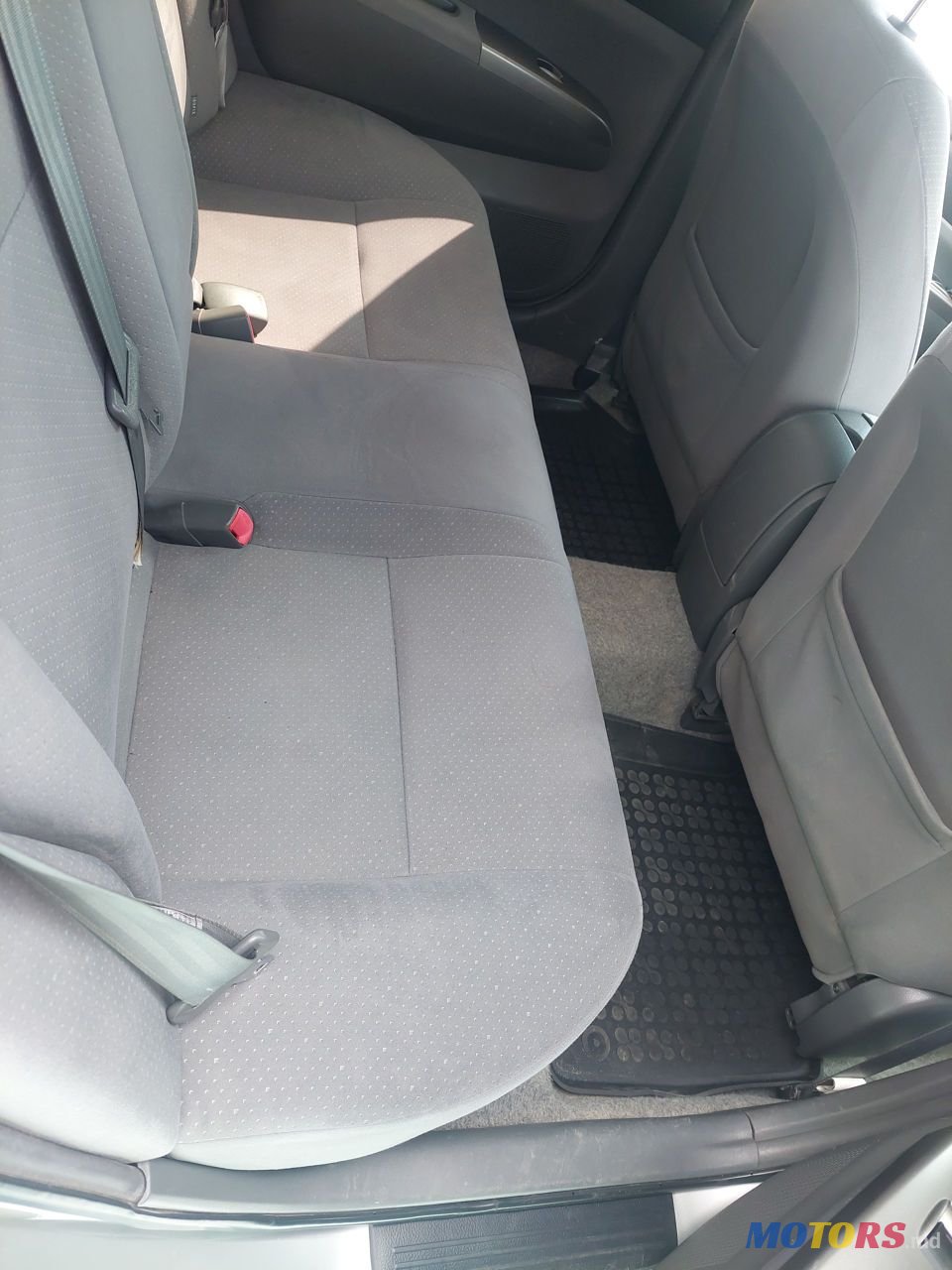 2008' Toyota Prius photo #5