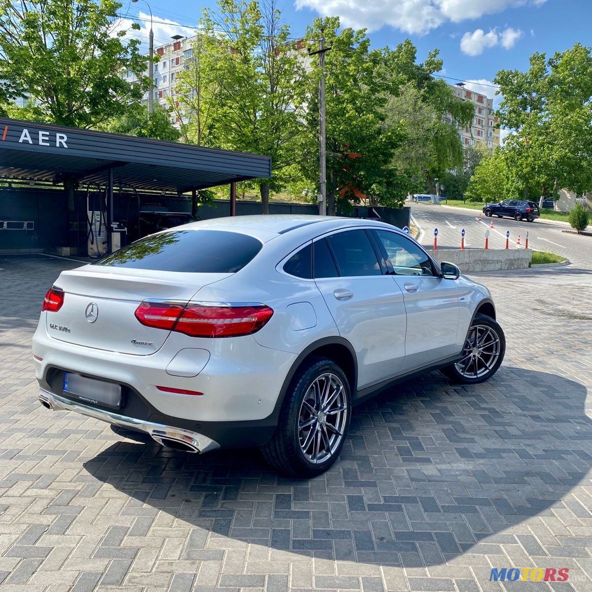 2017' Mercedes-Benz GLC Coupe photo #3