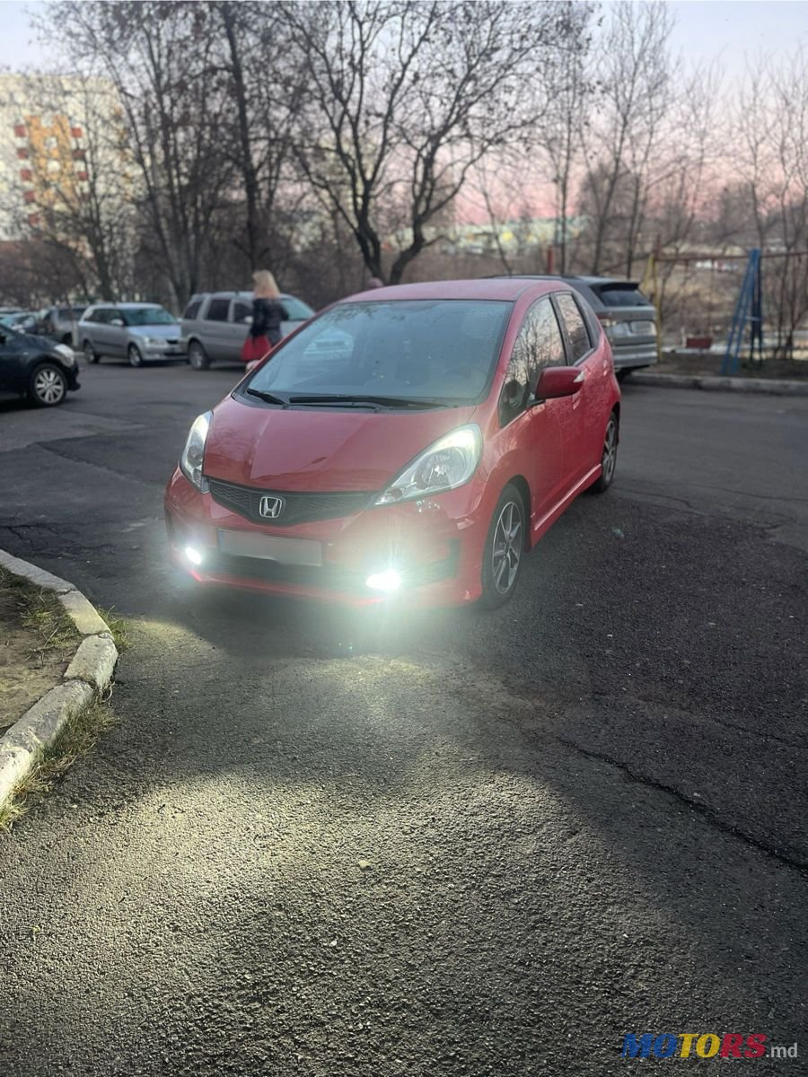 2013' Honda Jazz photo #2