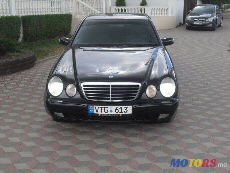 2001' Mercedes-Benz E Класс photo #4