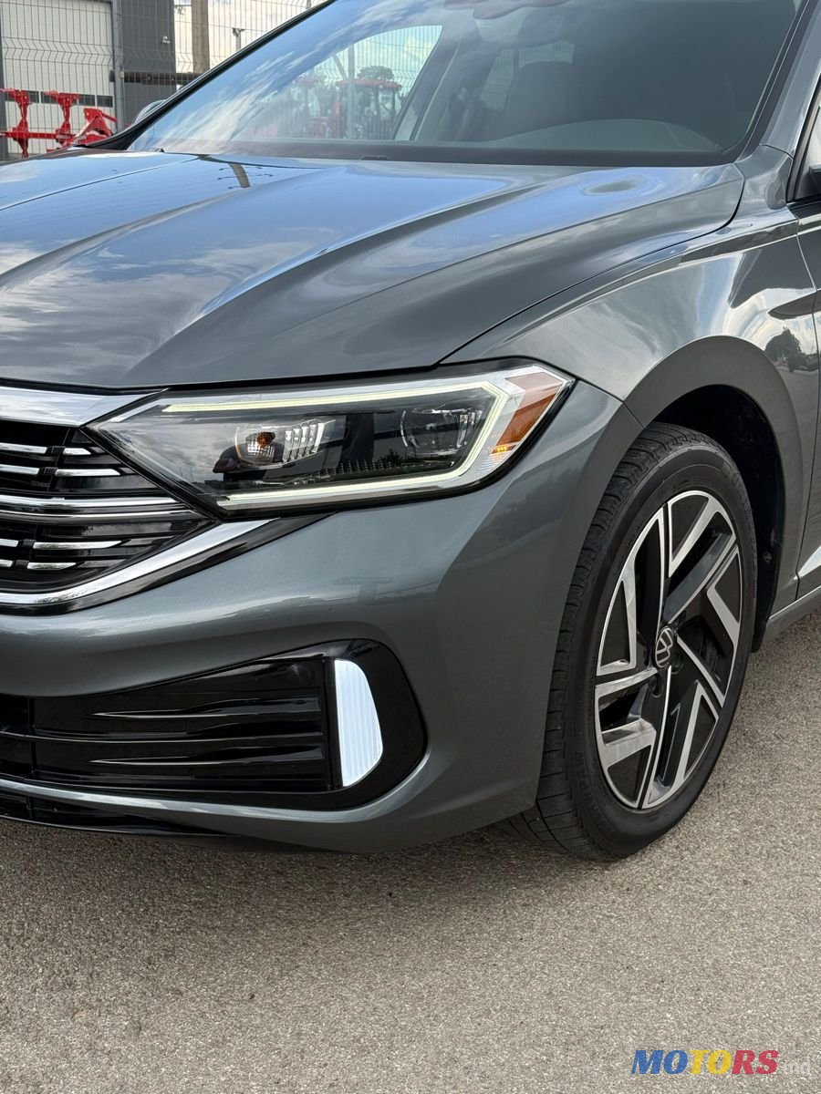 2022' Volkswagen Jetta photo #5