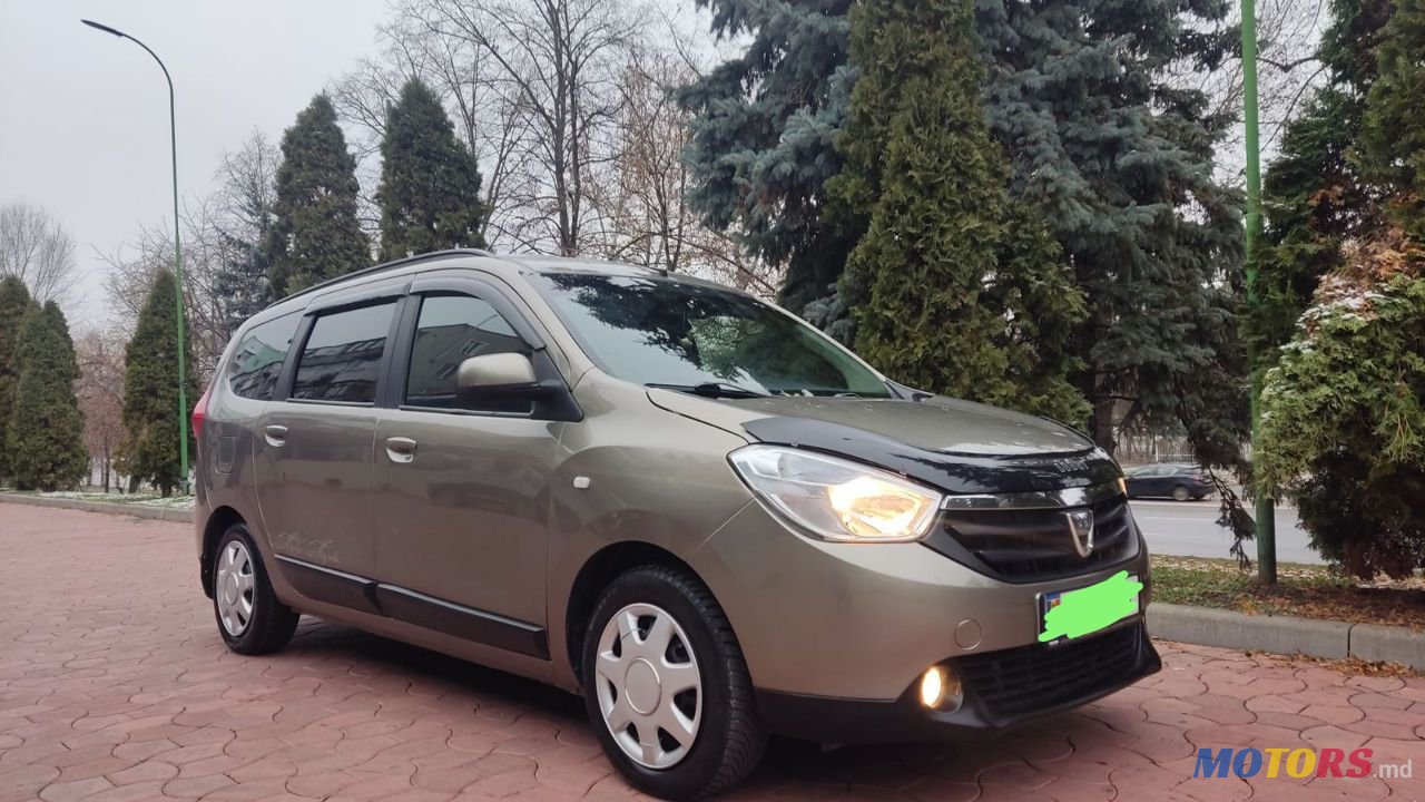 2013' Dacia Lodgy photo #5