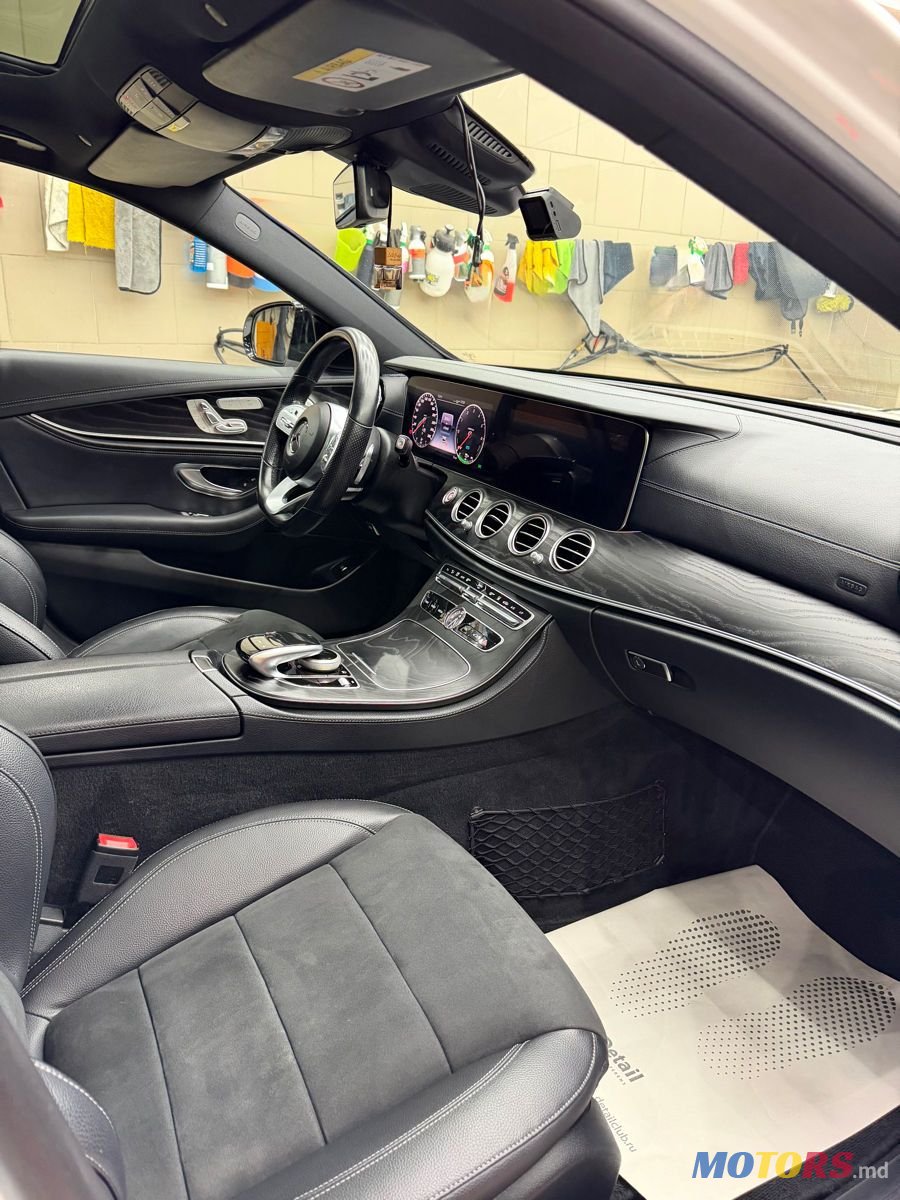 2019' Mercedes-Benz E-Class photo #6