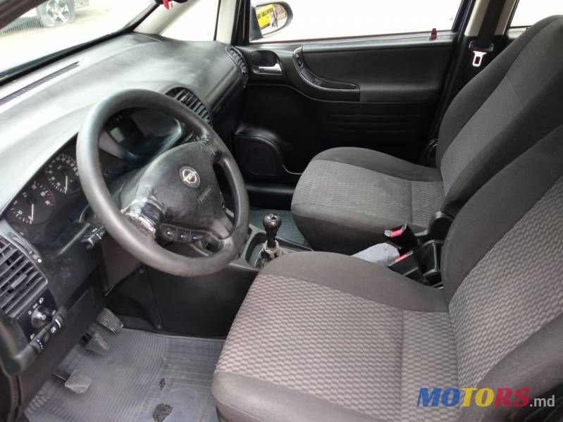 2005' Opel Zafira photo #3