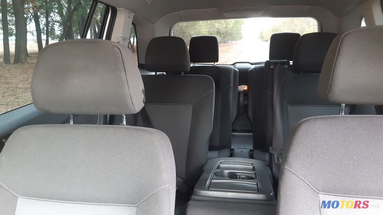 2009' Opel Zafira photo #2