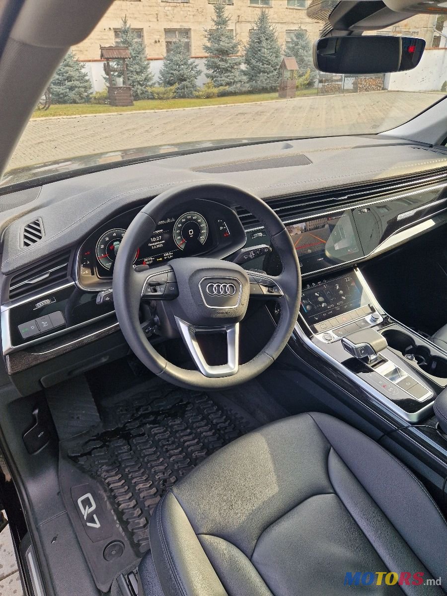 2023' Audi Q7 photo #5