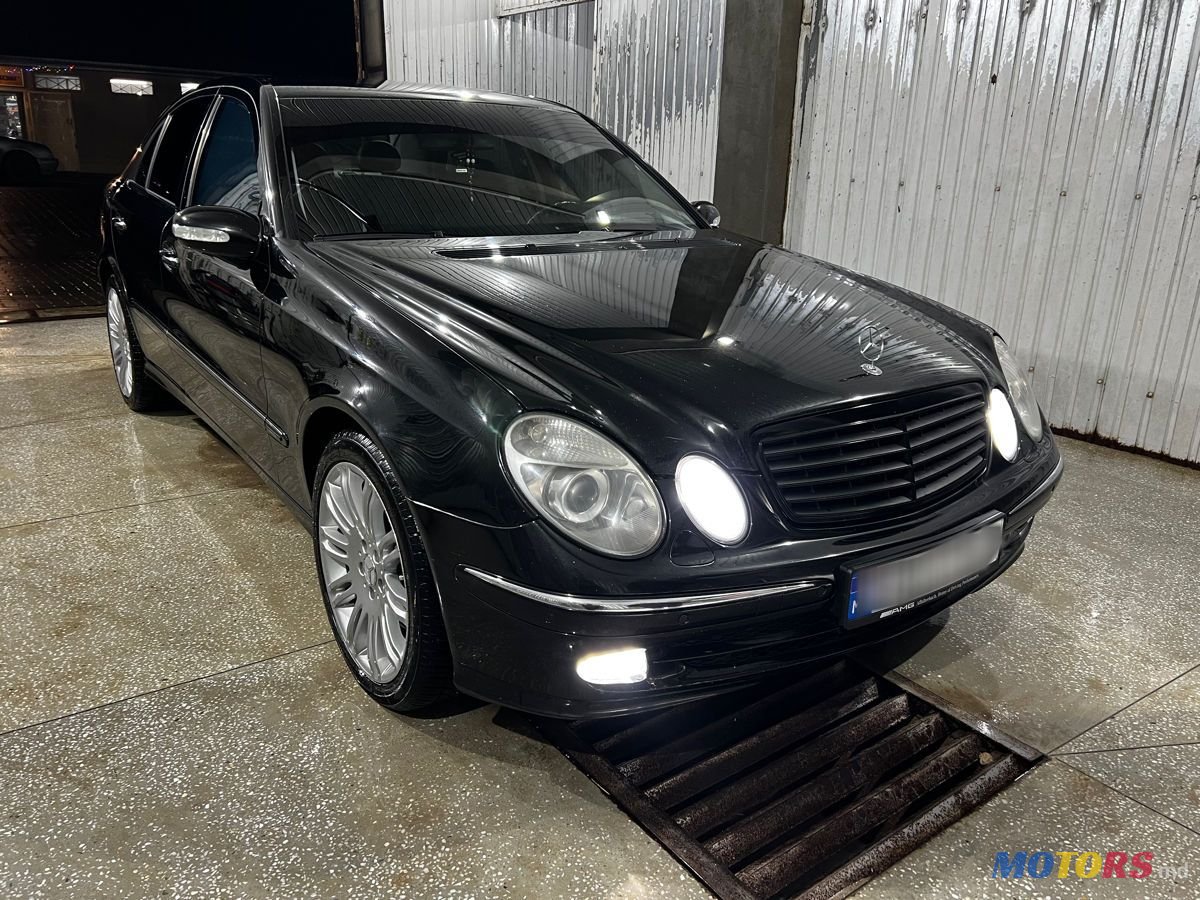 2006' Mercedes-Benz E Класс photo #2