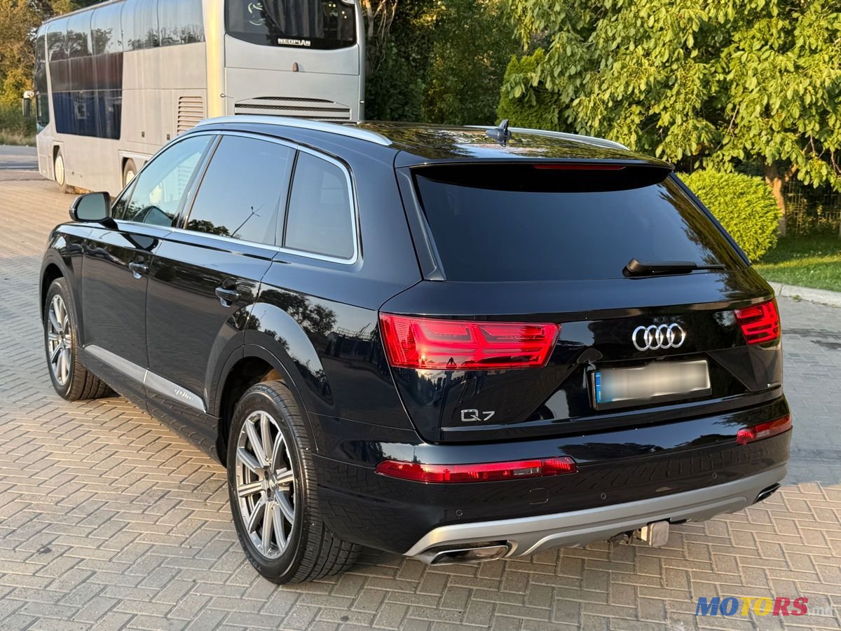 2017' Audi Q7 photo #4