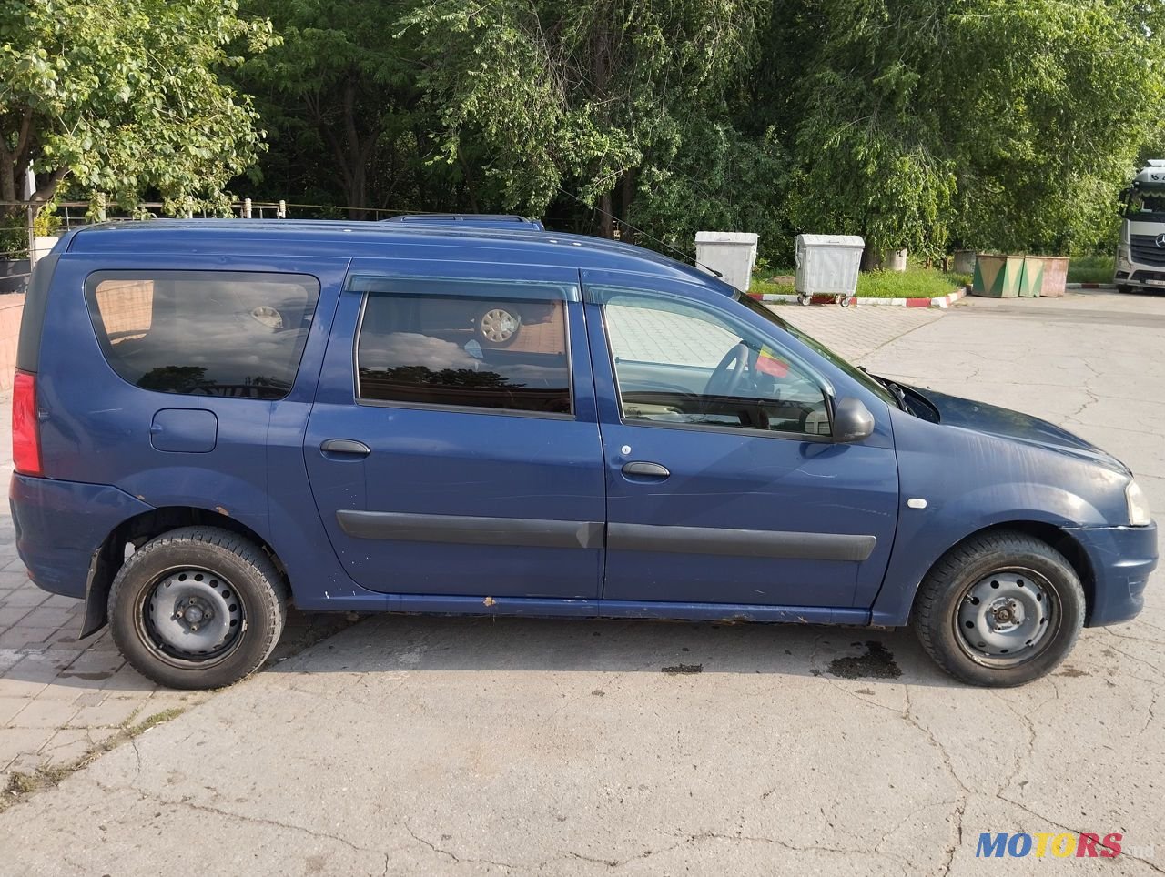 2009' Dacia Logan Mcv photo #2