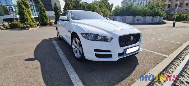 2017' Jaguar Xe photo #3