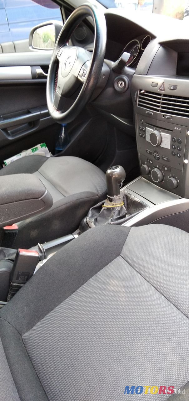 2005' Opel Astra photo #6