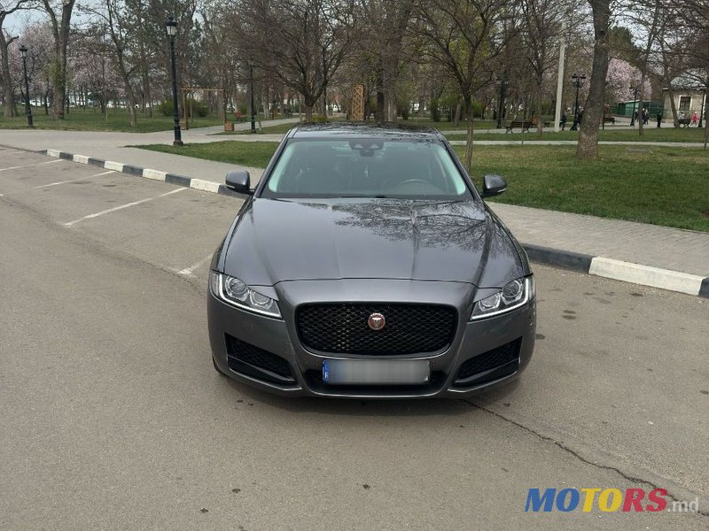 2016' Jaguar XF photo #2