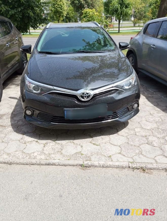 2016' Toyota Auris photo #1