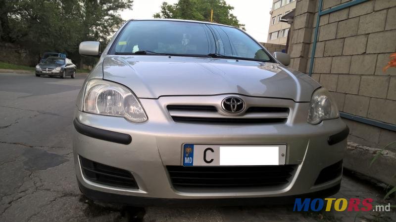 2005' Toyota Corolla photo #1