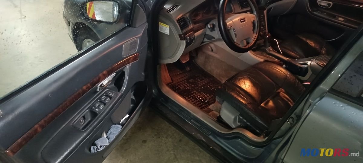 2001' Volvo S80 photo #6