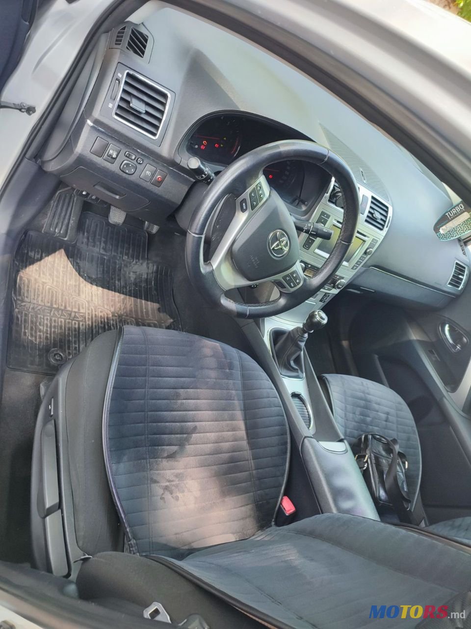 2012' Toyota Avensis photo #5