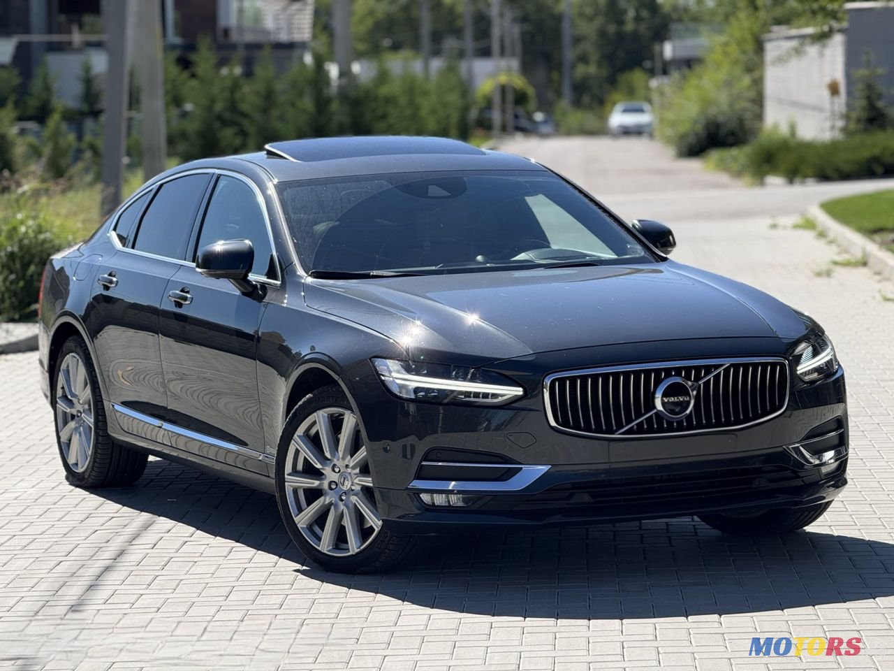 2016' Volvo S90 photo #1