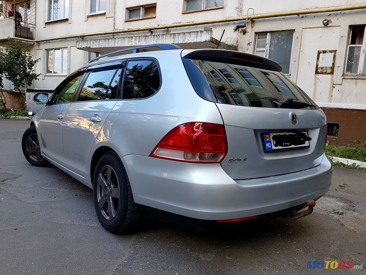 2009' Volkswagen Golf photo #5