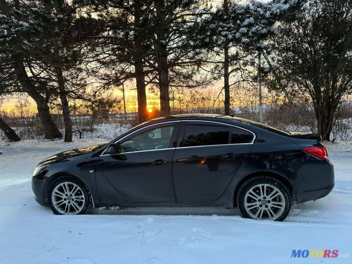 2010' Opel Insignia photo #3