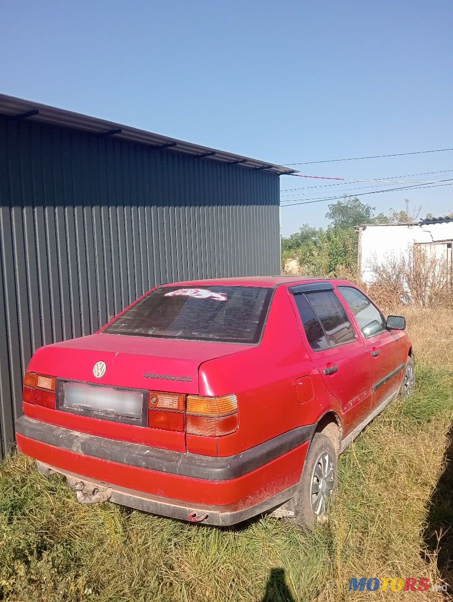 1995' Volkswagen Vento photo #2