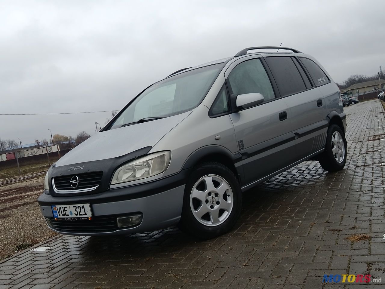 2001' Opel Zafira photo #1
