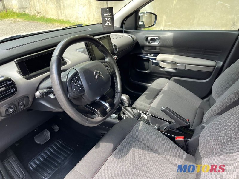 2018' Citroen C4 Cactus photo #5