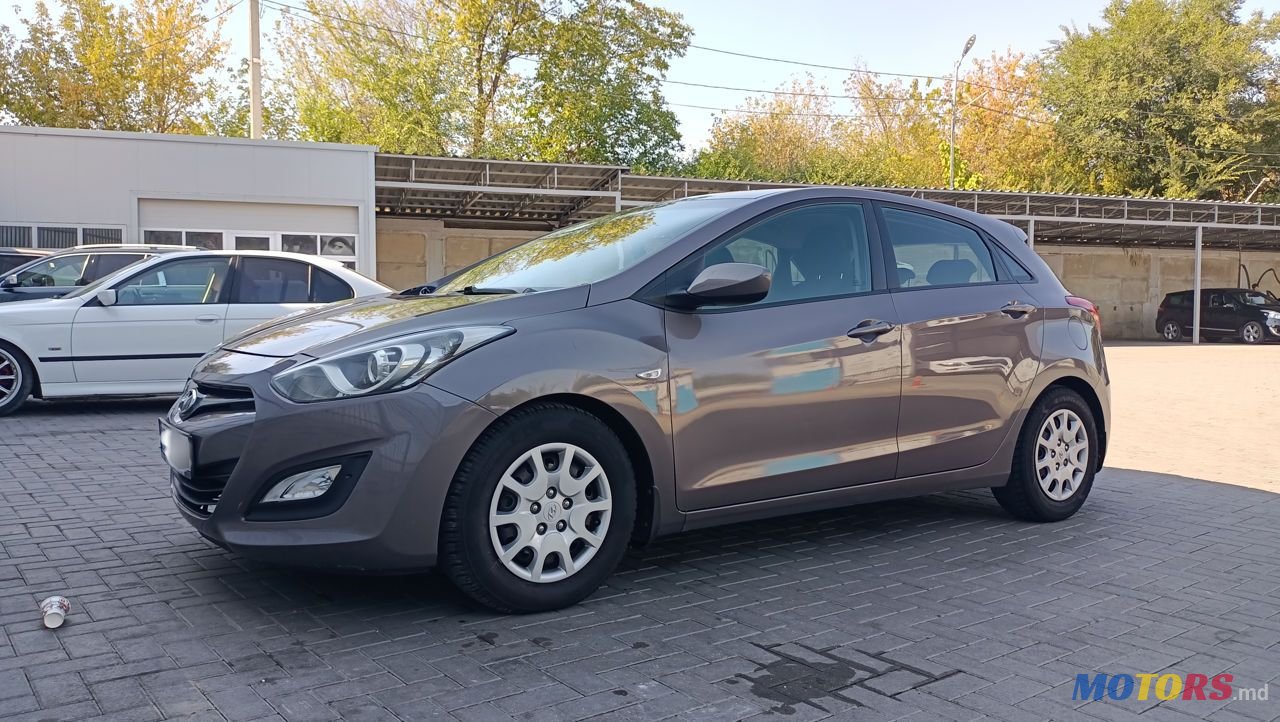 2013' Hyundai i30 photo #1