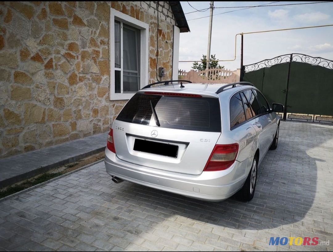 2009' Mercedes-Benz C-Class photo #2