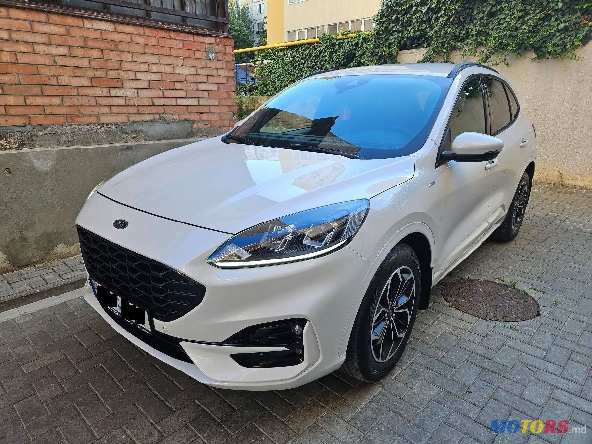 2022' Ford Kuga photo #1