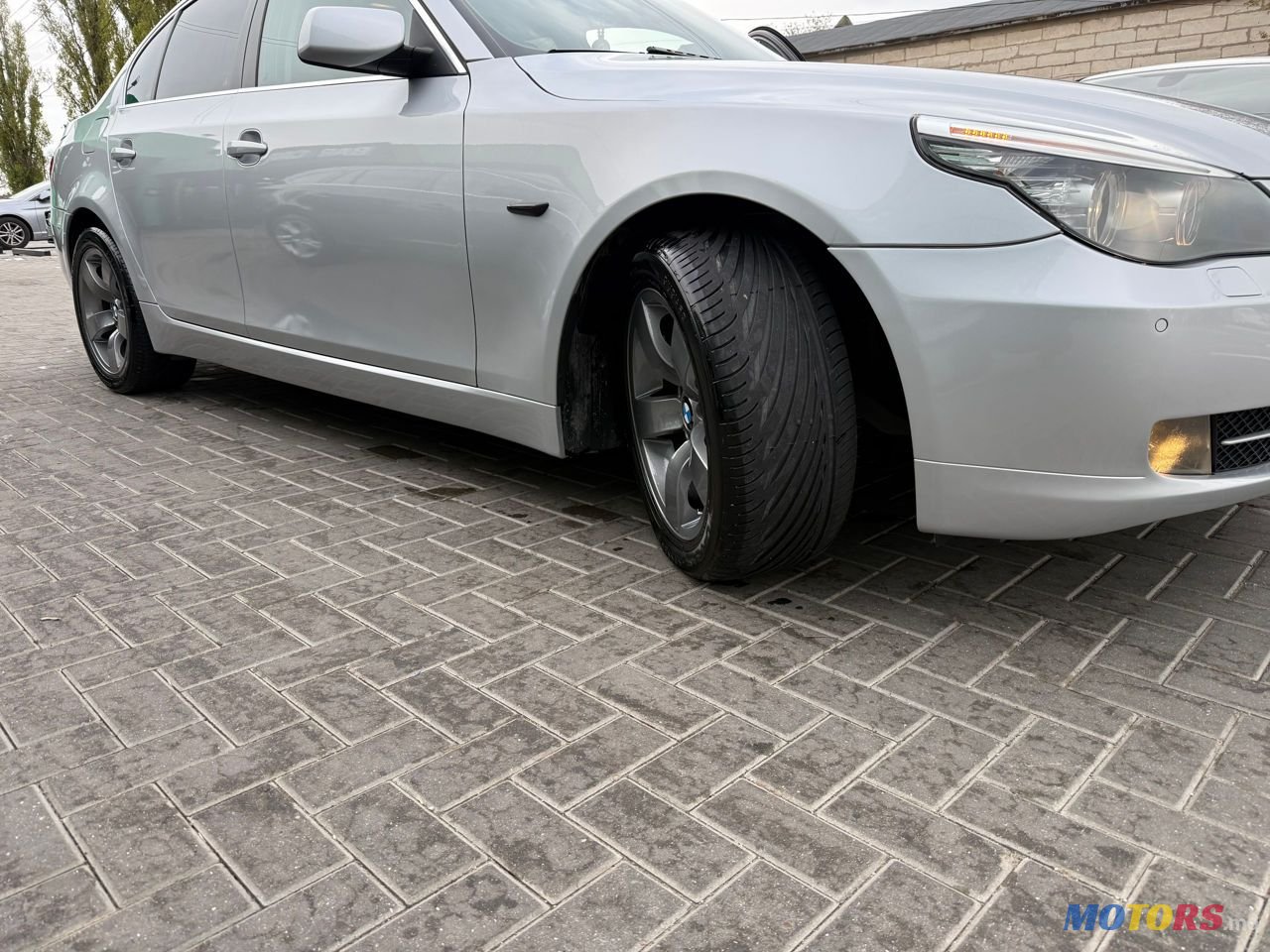 2008' BMW 5 Series photo #4