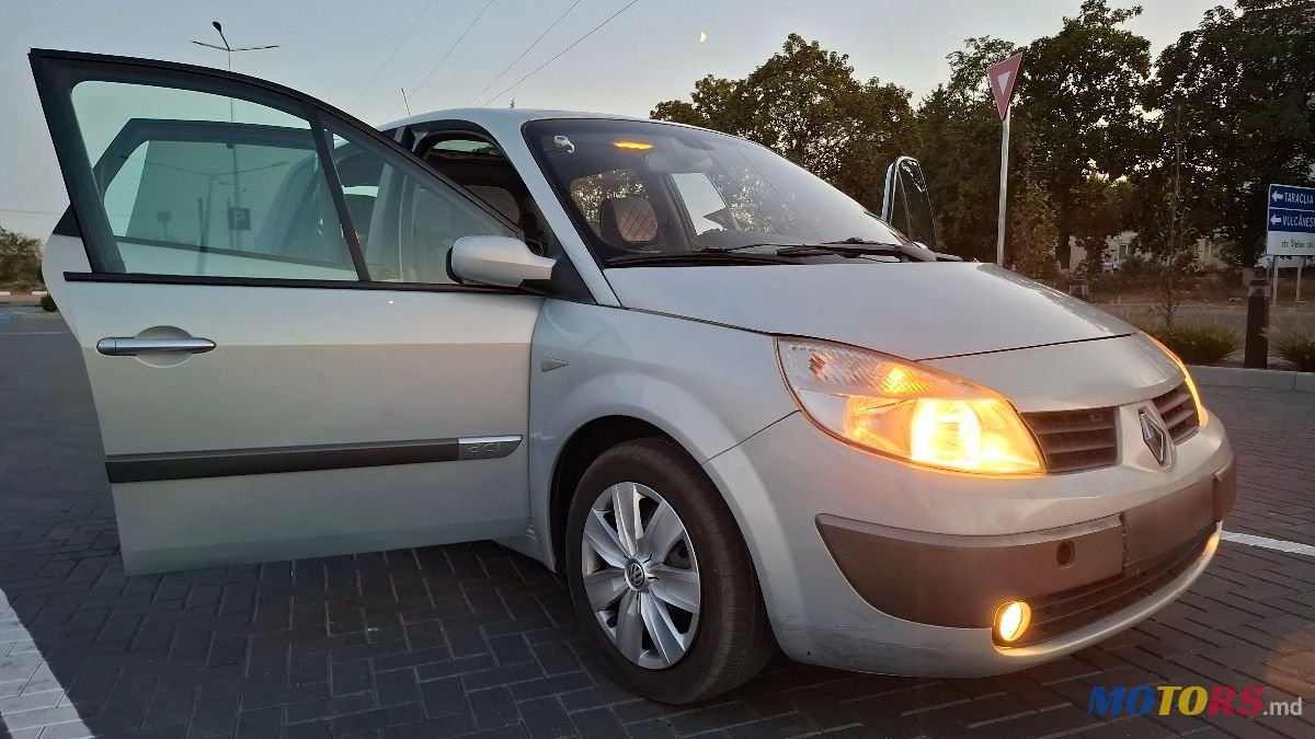 2004' Renault Scenic photo #5