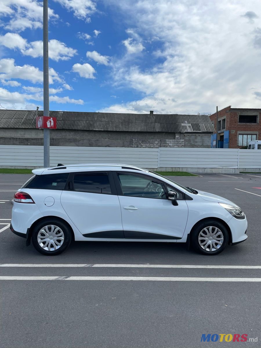 2013' Renault Clio photo #5