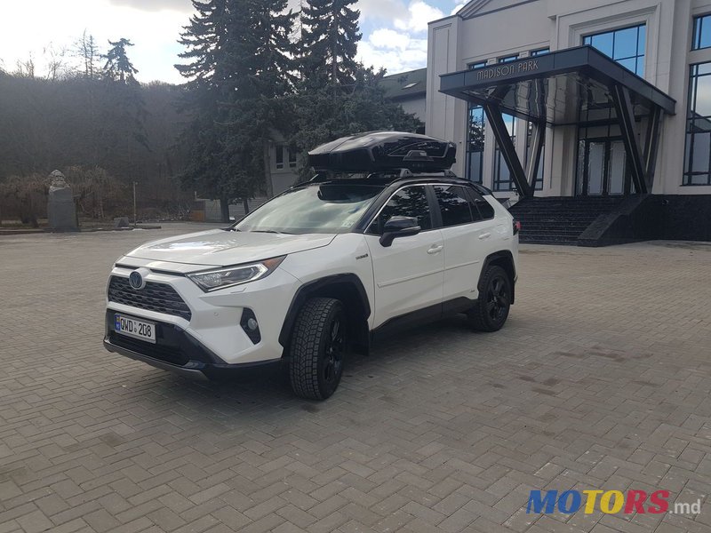 2020' Toyota RAV4 photo #1