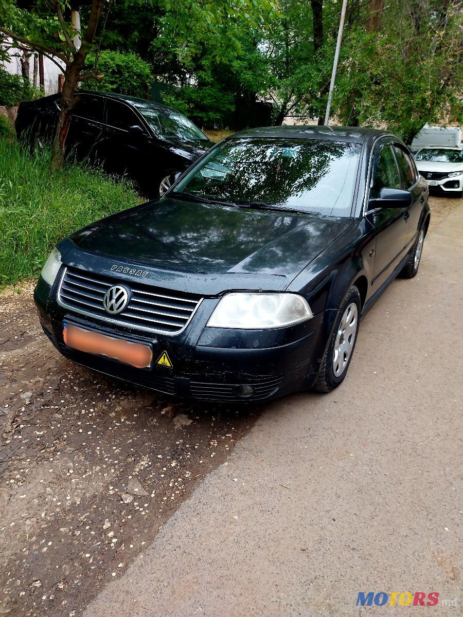 2001' Volkswagen Passat photo #3
