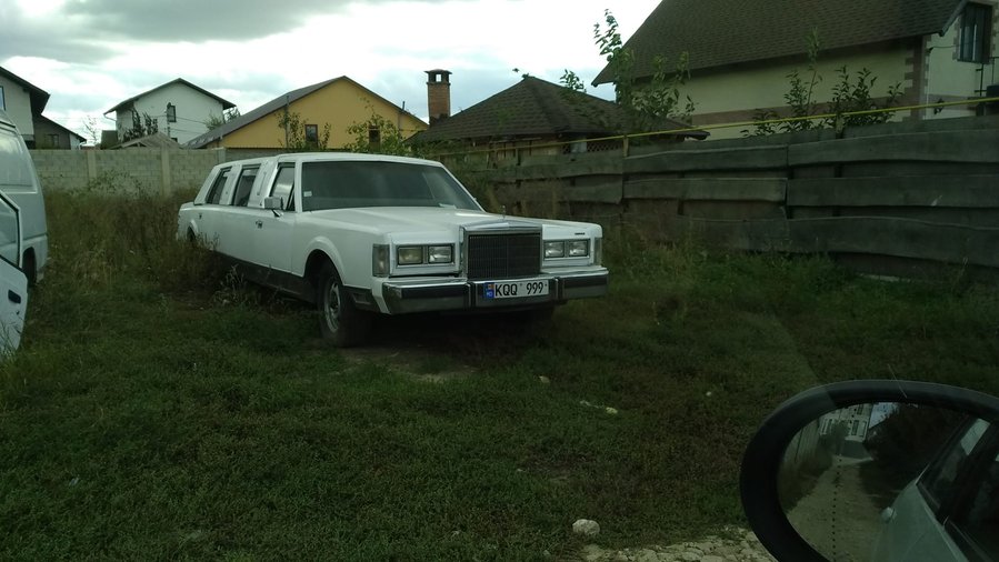 Un bărbat din Chişinău şi-a pierdut limuzina acum trei luni. Internauţii i-au găsit-o în două ore