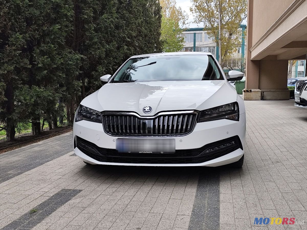2021' Skoda Superb photo #5