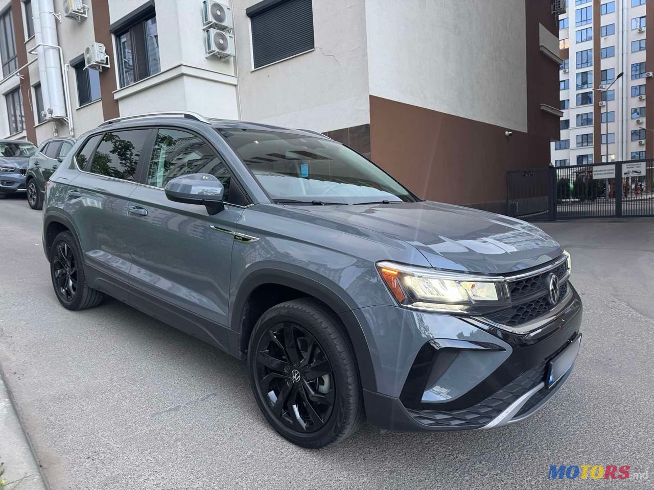 2021' Volkswagen Taos photo #1