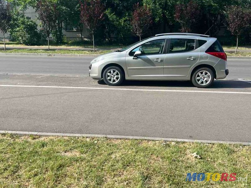 2009' Peugeot 207 photo #2
