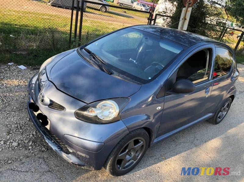 2008' Toyota Aygo photo #4
