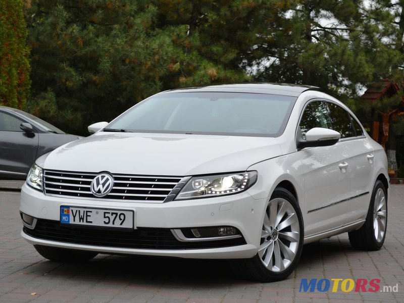 2013' Volkswagen Passat photo #3