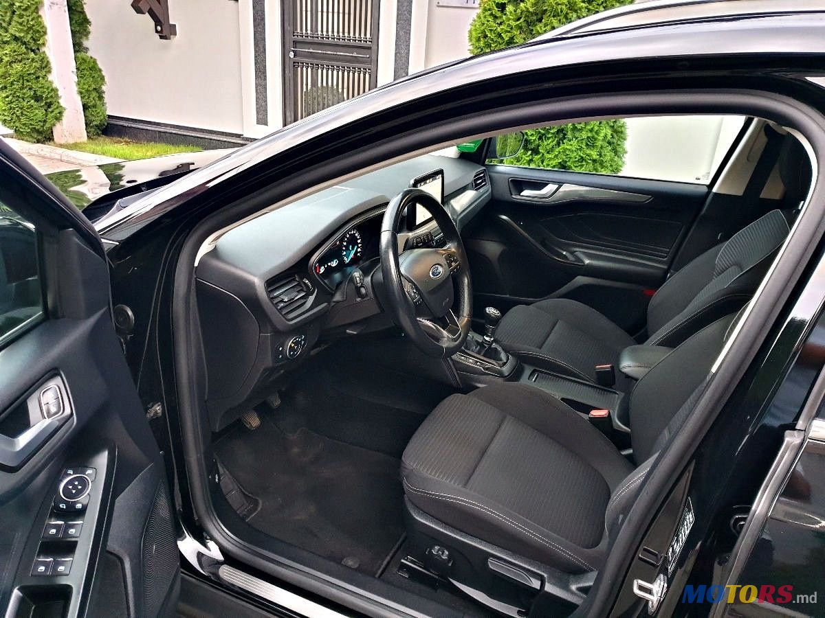 2018' Ford Focus photo #5