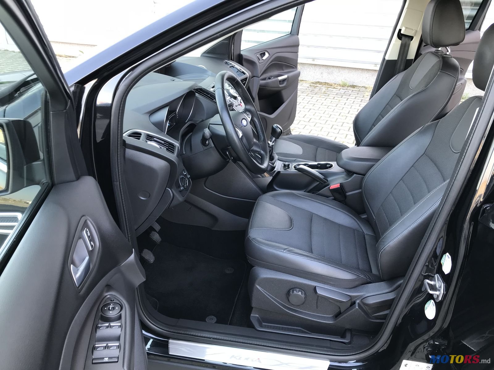 2013' Ford Kuga photo #5