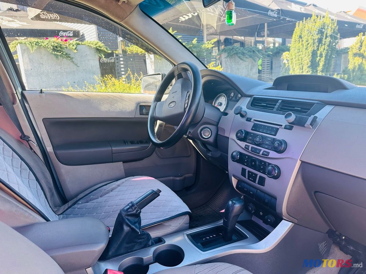 2008' Ford Focus photo #2