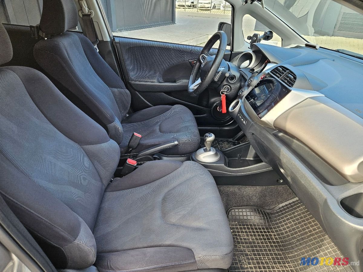 2010' Honda Jazz photo #6