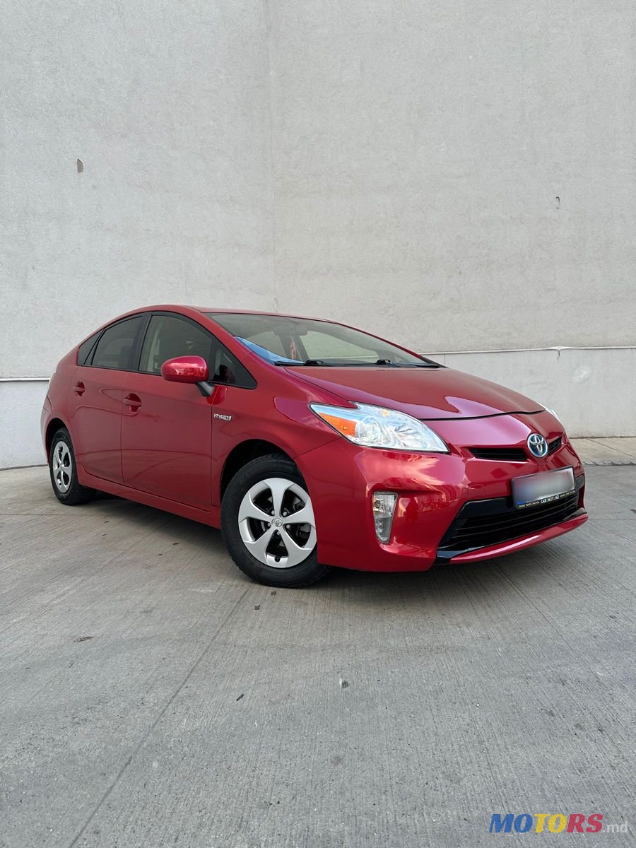 2012' Toyota Prius photo #1