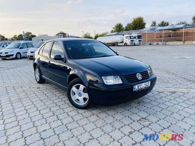 2001' Volkswagen Bora photo #1