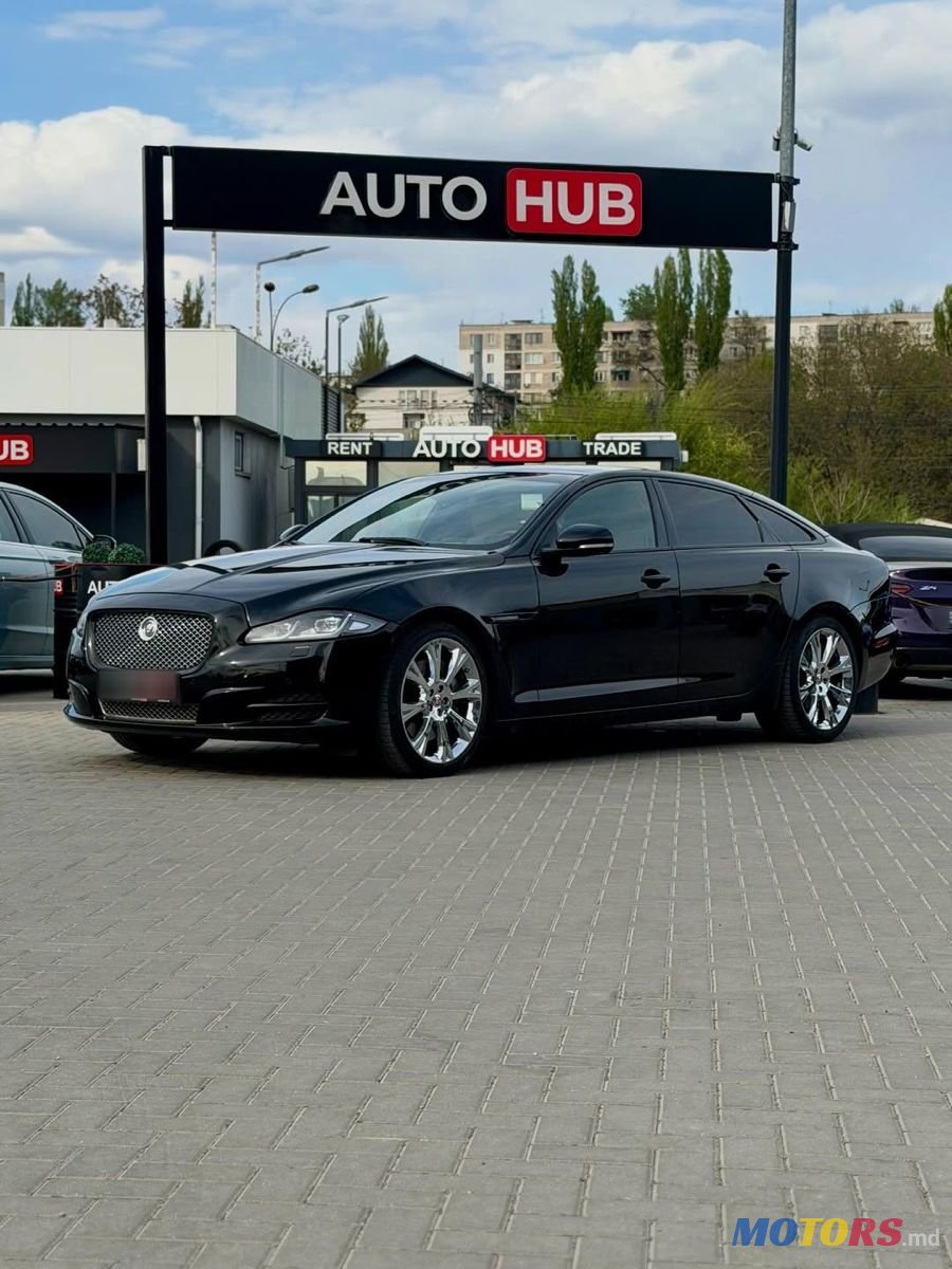 2016' Jaguar XJ photo #1