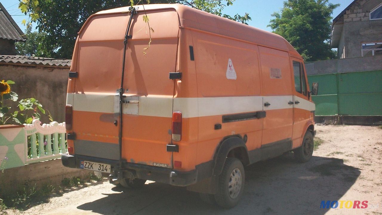 1992' Mercedes-Benz 410 photo #3