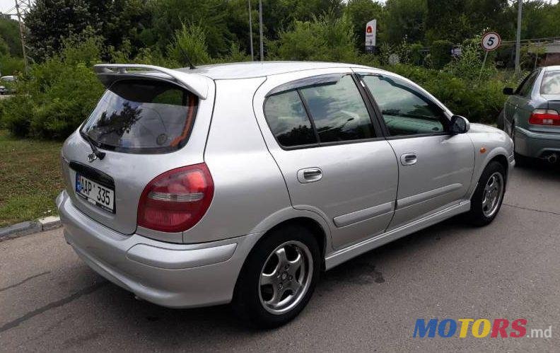 2001' Nissan Almera photo #1
