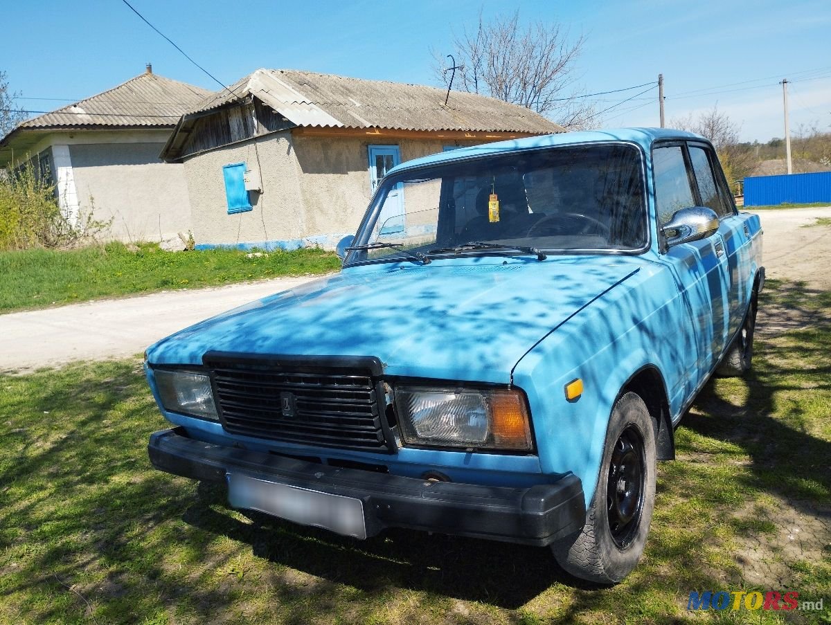 1990' ВАЗ 2107 photo #1